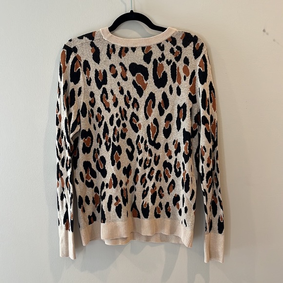 Cheetah Print lightweight sweater, XL - Picture 3 of 5